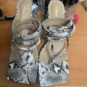Snake square toe strap heels